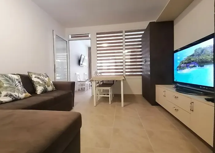 Belisima 204 B شقة رافدا